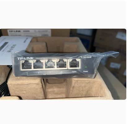 Compact et puissant commutateur réseau POE à 4 ports TL-SG1005P avec alimentation externe