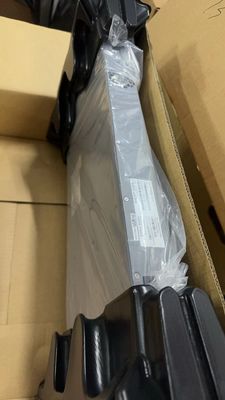 Rapidité de mise en réseau REF Juniper EX4300-48P 48x 1 Go PoE RJ-45 4x 40 Go QSFP Switch réseau